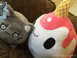Nomwhal-and-Disapproval-Meowchi